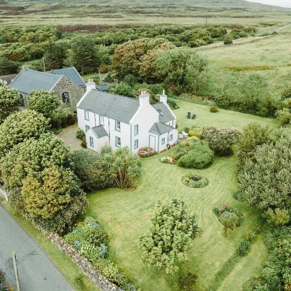 Thomas Telford Lettings - Luxurious Interiors and Seaviews，位于Halistra的酒店