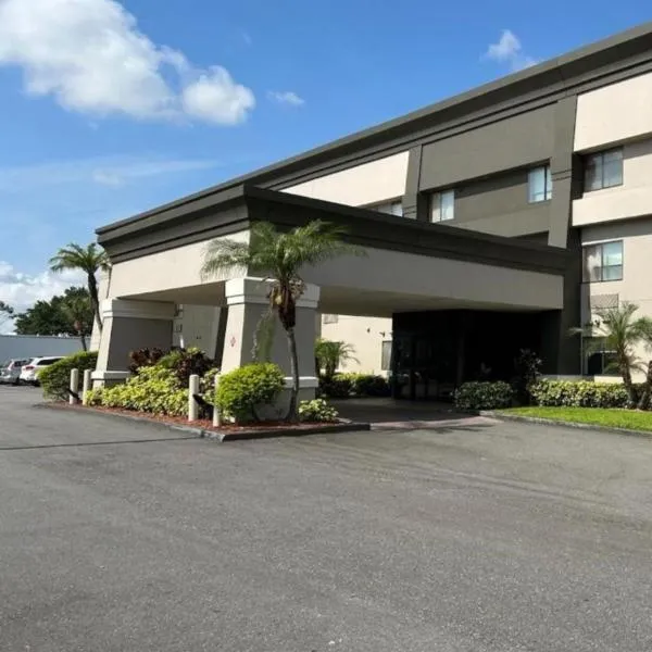 Baymont by Wyndham Orlando South，位于奥兰多的酒店