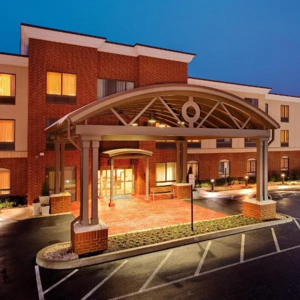 Holiday Inn Express & Suites Bethlehem Airport-Allentown Area，位于伯利恒的酒店