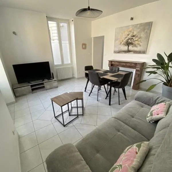 Maison 2 chambres au coeur de Noyen，位于Noyen-sur-Sarthe的酒店