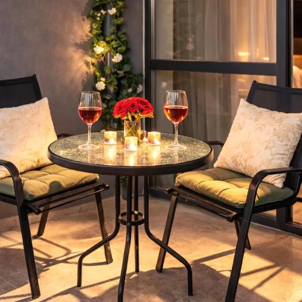 LUMO Terrace Studio with Private Parking near Coresi，位于布拉索夫的酒店