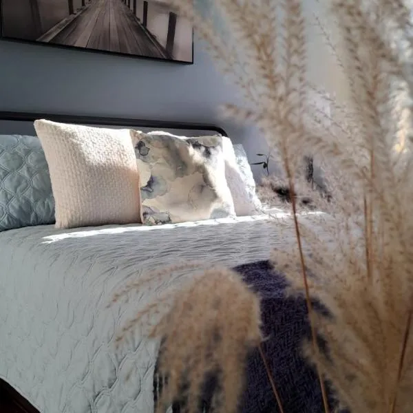 Shediac Beach Suite- Pointe du Chene Wharf and Parlee Beach，位于Pointe-du-Chêne的酒店