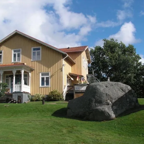 蒙可伯格司徒格尔湾德拉姆旅馆，位于Saxån的酒店
