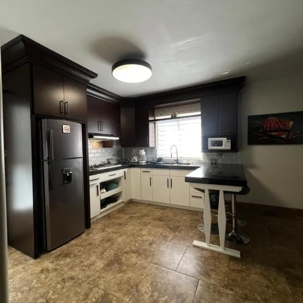 Loft A cerca zona dorada，位于墨西卡利的酒店