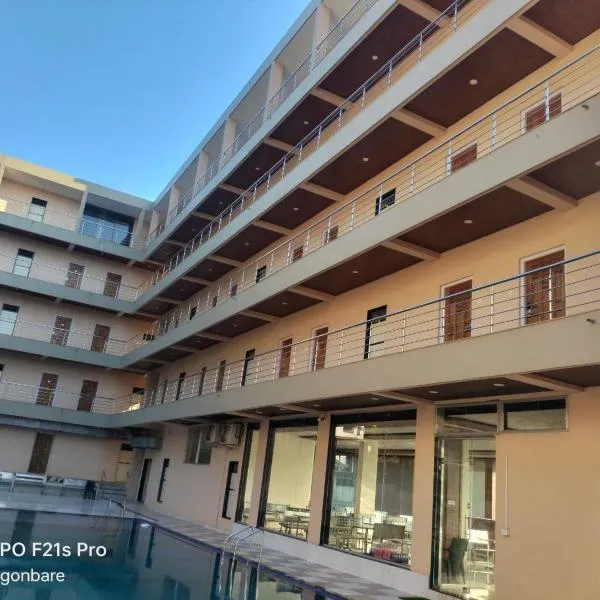 Saisha Palace Hotel, Ganpatipule,位于甘帕普拉的酒店