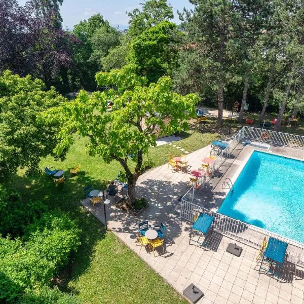 B&B HOTEL Lyon Nord 4 étoiles，位于达迪利的酒店
