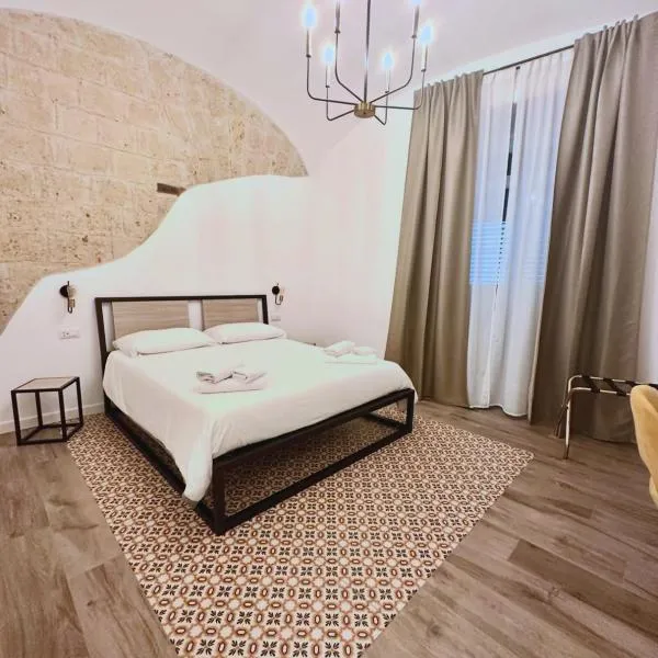 Santa Teresa luxury rooms，位于那不勒斯的酒店