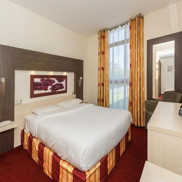Hostellerie Saint Vincent Beauvais Aeroport，位于博韦的酒店