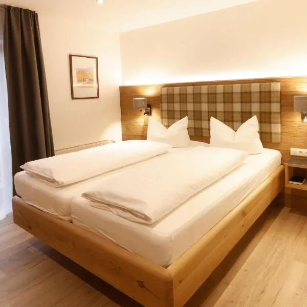 Hotel Gasthof Neuwirt，位于霍尔奇臣的酒店