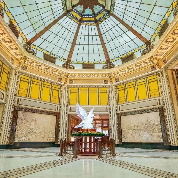 上海和平饭店，位于上海的酒店