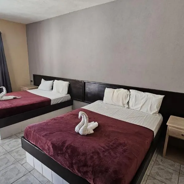 Hotel Ricardo's，位于San Ignacio的酒店