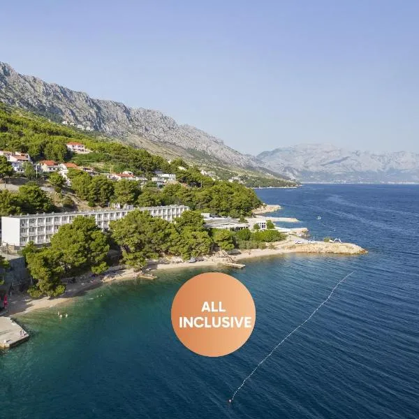 Sagitta All inclusive light，位于奥米什的酒店