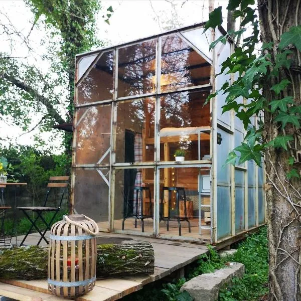Green Box - be in nature with direct train to Porto，位于瓦隆古的酒店