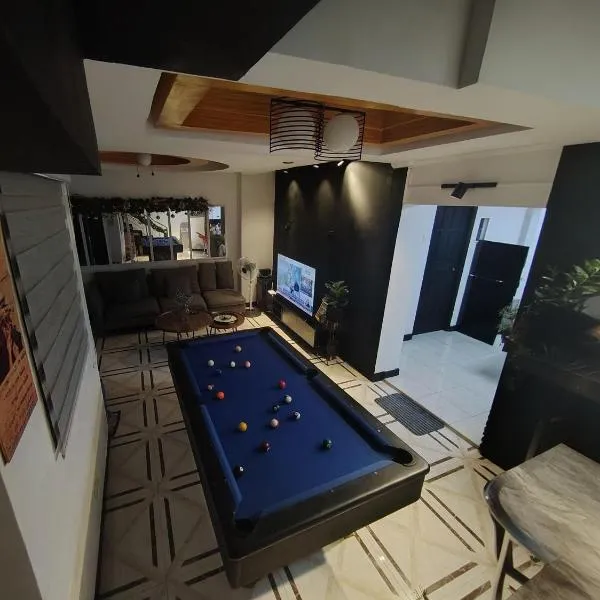 Maison Dos 3 bedroom, with 200mbps internet speed, netflix and aircon，位于安蒂波洛的酒店