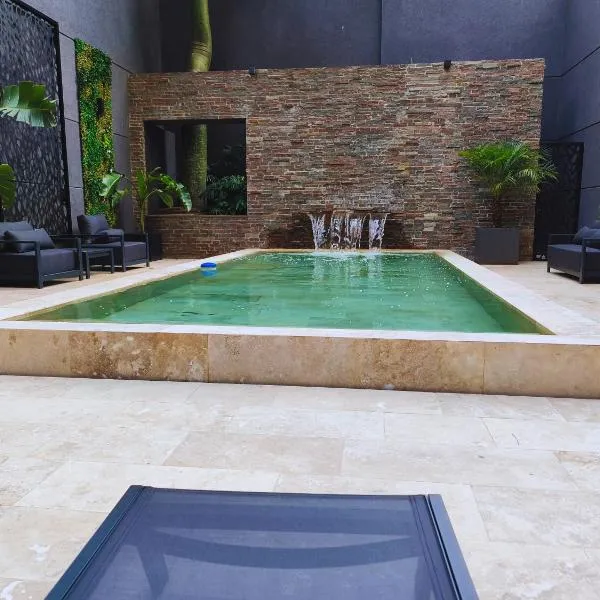 Empire Hotel Buenos Aires by HS，位于布宜诺斯艾利斯的酒店