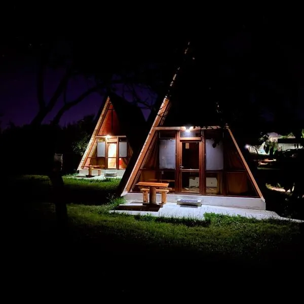 Horezu Cozy Cabin，位于Izvoru Rece的酒店