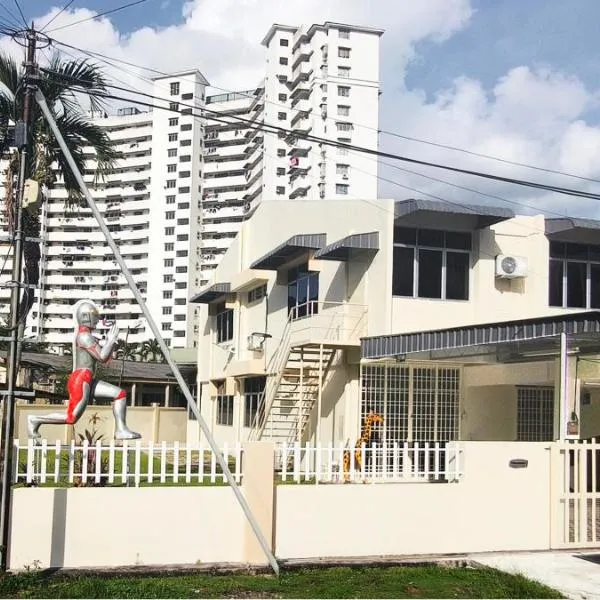 16 Pax Party House 4BR Semi - Double Storey BBQ Ready Ideal for Gathering，位于峇六拜的酒店