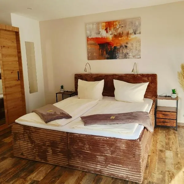 CJS Apartments - Chill or Drive am Nürburgring, new Box Spring Beds, new furniture, free Parking, WLan, TV-Streaming, Quiet Location，位于罗德的酒店