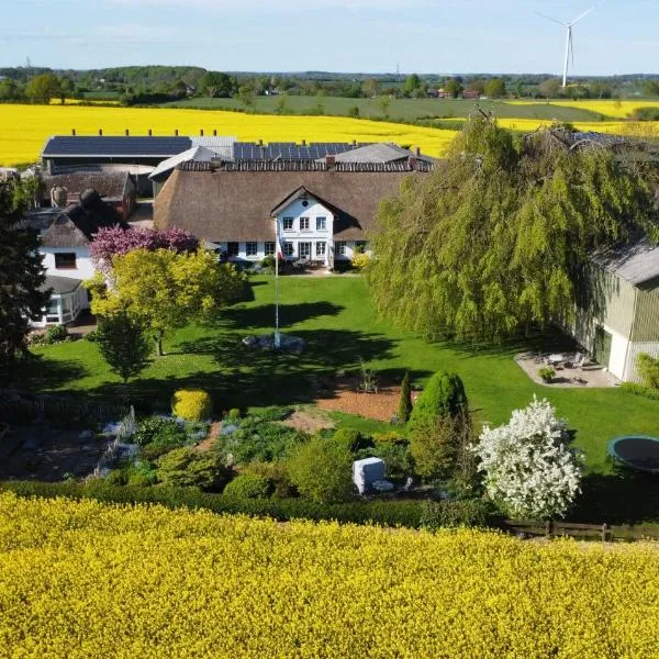 Ferienhof Martens，位于Sörup的酒店