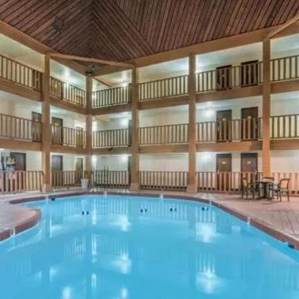 FairBridge Inn & Suites Spearfish，位于斯皮尔菲什的酒店