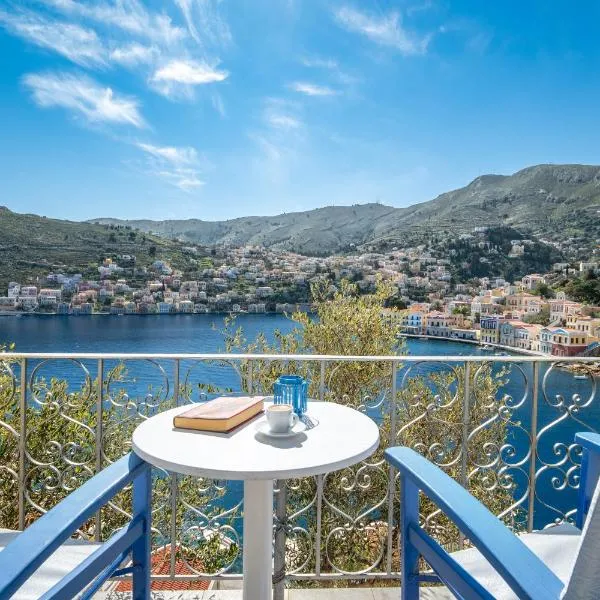 Artiki's Studios - Sea & Harbour View Apartments in Symi，位于锡米的酒店