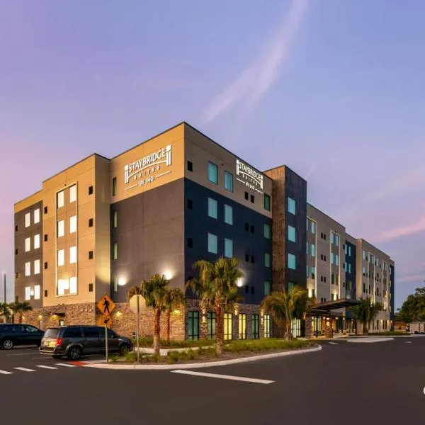 Staybridge Suites Ocala-near Equestrian-Aquatics by IHG，位于奥卡拉的酒店