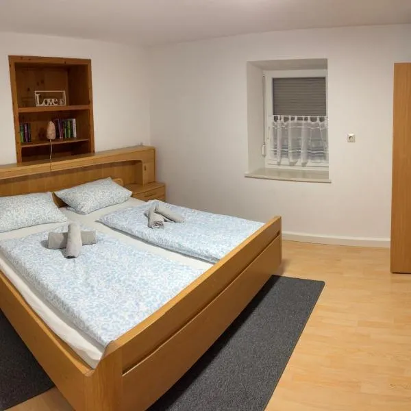 Ferienwohnung Aloia,位于加默廷根的酒店