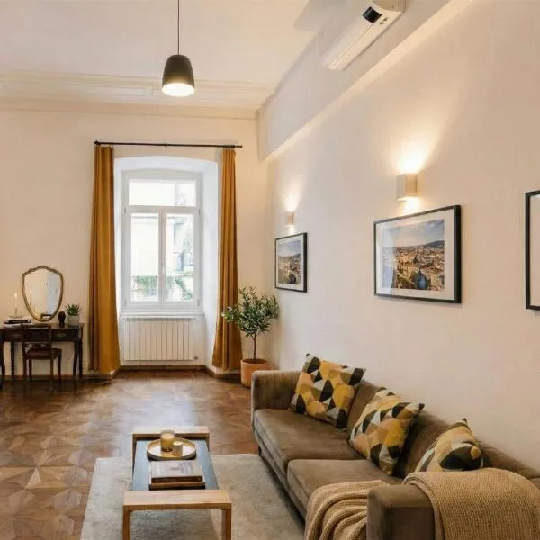 L'arco Trieste studio living 2，位于的里雅斯特的酒店