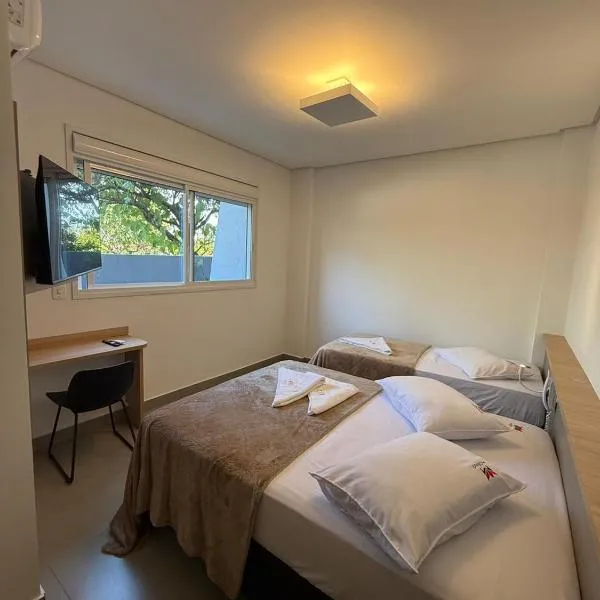 Hotel Morais，位于拉戈阿韦梅利亚的酒店