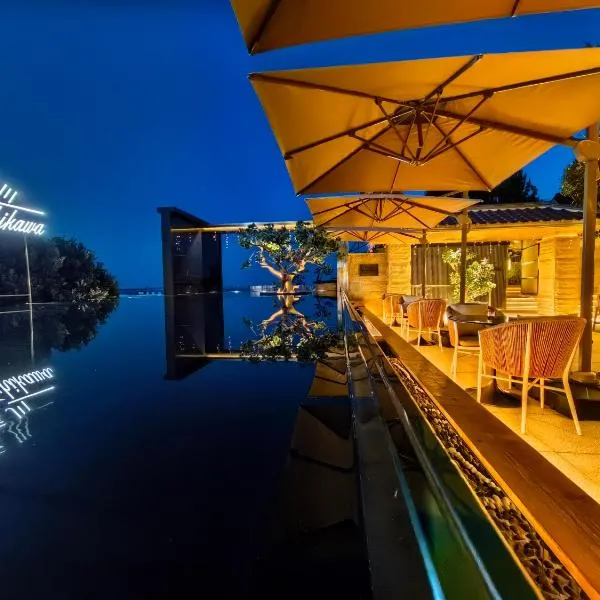 Tsuru Yoshikawa Onsen，位于真鹤町的酒店