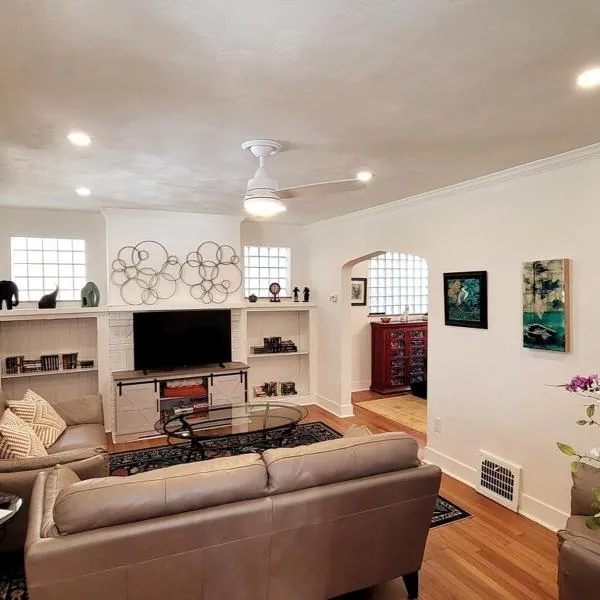 The Brookline Retreat，位于匹兹堡的酒店