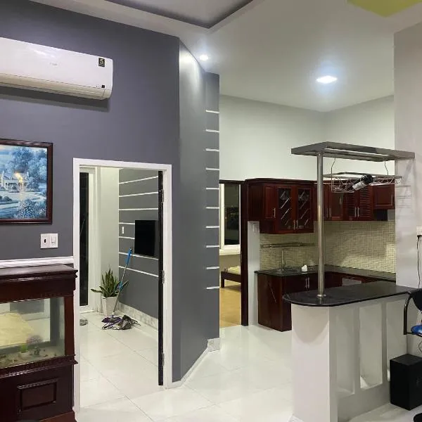 Một Phòng Trong Villa View Sân Vườn, Hồ Bơi，位于Ấp Phú Khương的酒店