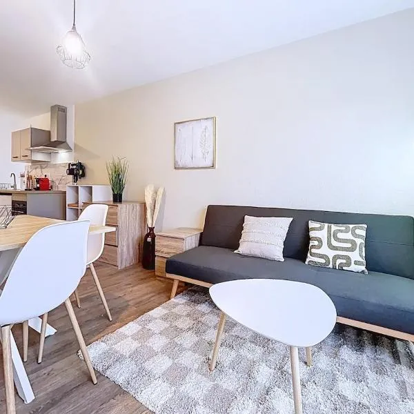 Le Duc 2 - Bel Appartement Centre ville 2 personnes，位于瓦朗斯的酒店