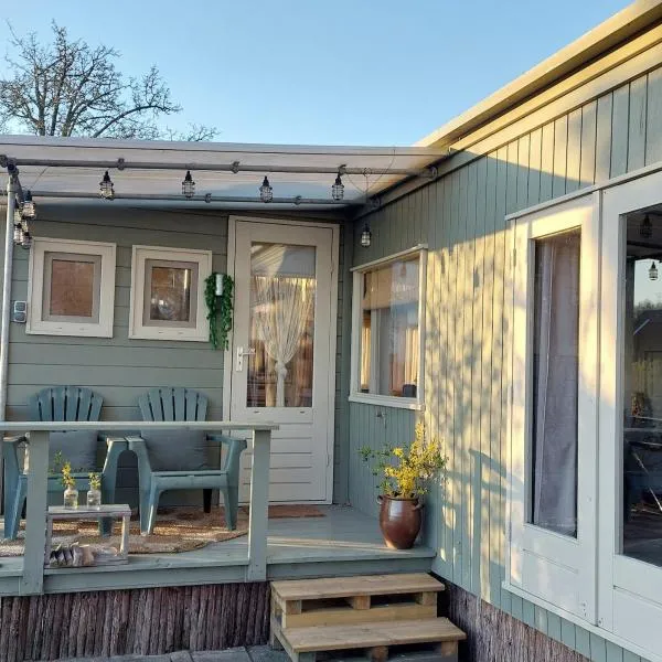 Knus Tiny house 2 pers rust natuur en privacy，位于博赫尔的酒店