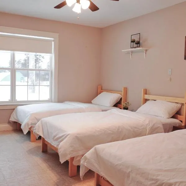 EcoSun Hostel，位于Montague的酒店