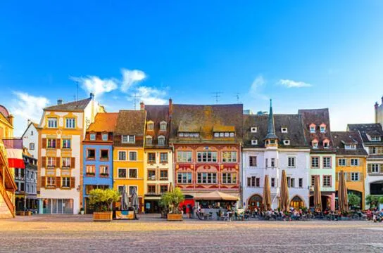 Au Petit Colombage - Cosy au centre de Mulhouse - Gare proche，位于米卢斯的酒店