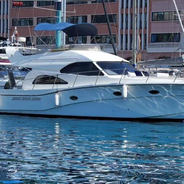 Yacht Experience in Monaco Harbour，位于蒙特卡罗的酒店