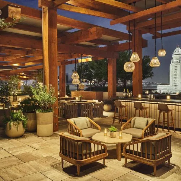 Conrad Los Angeles，位于洛杉矶的酒店