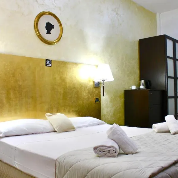 Hotel Fiorella Milano，位于米兰的酒店