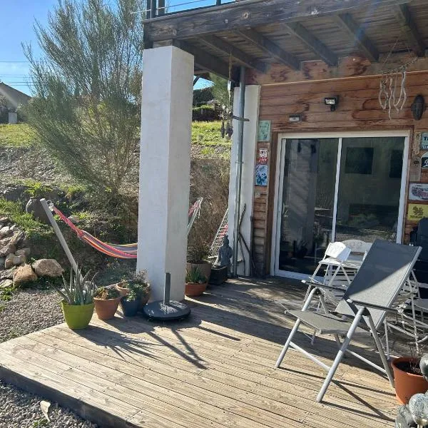 Le studio de St Martin，位于Saint-Martin-de-lʼArçon的酒店