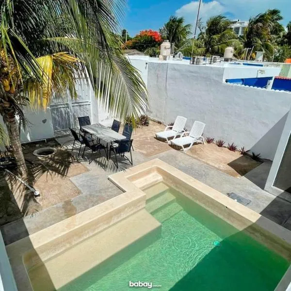 Casa con Piscina en Chixchulub a 100 m de la playa，位于希克苏鲁伯的酒店