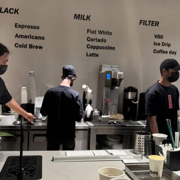روشن الماسي للشقق المخدومة，位于延布的酒店