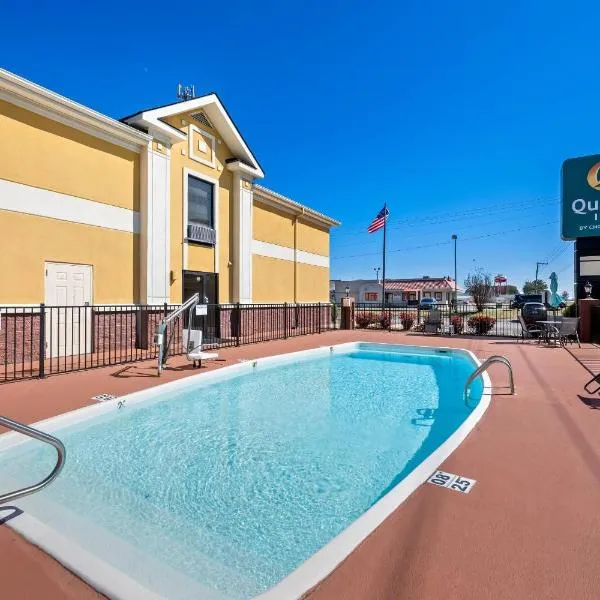 Quality Inn Alexander City，位于亚历山大城的酒店