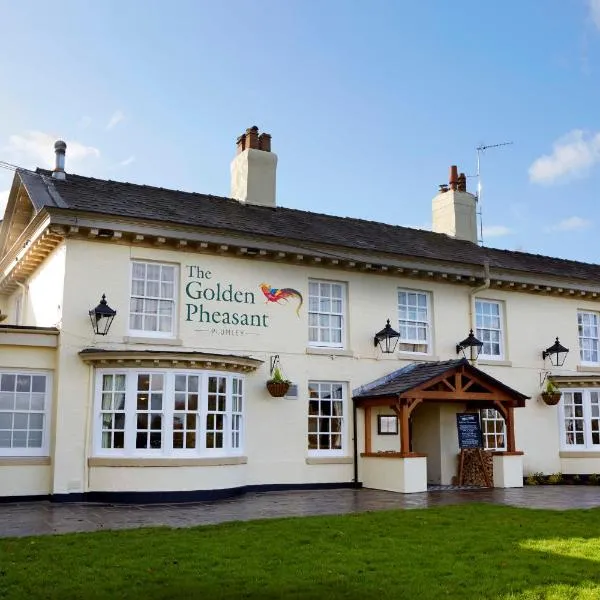 The Golden Pheasant，位于Mobberley的酒店