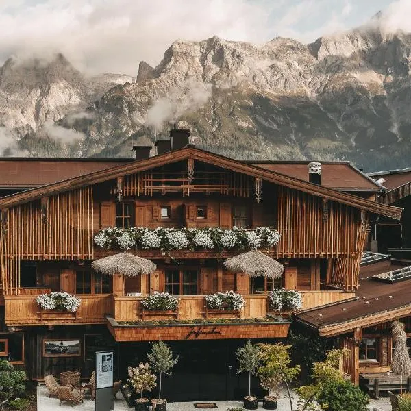 Jufenalm BOHO & Wellnesshotel，位于玛丽亚阿尔姆的酒店
