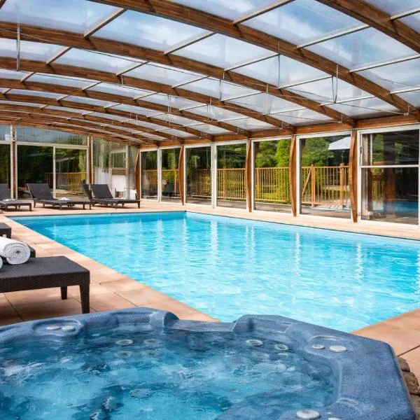 Logis Hotel Le Lac，位于埃姆布能的酒店