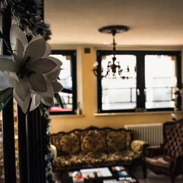 La reggia di Gianfry，位于费尔莫的酒店