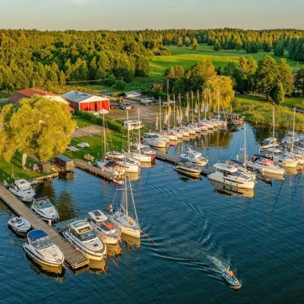 Hotel Ognisty Ptak，位于文戈热沃的酒店