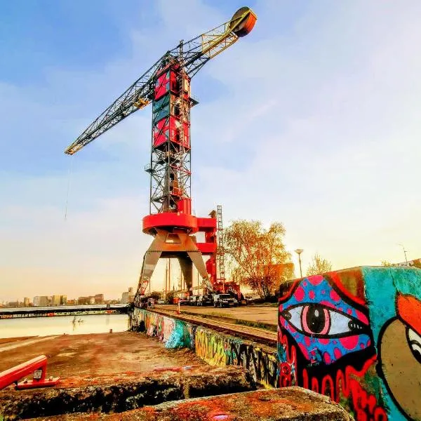 Faralda Crane Hotel，位于阿姆斯特丹的酒店