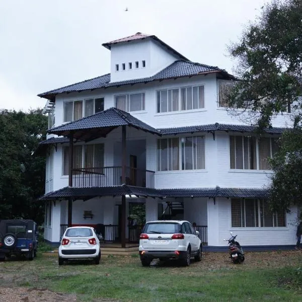 Kalasa Planter's Club Guesthouse，位于Kalasa的酒店